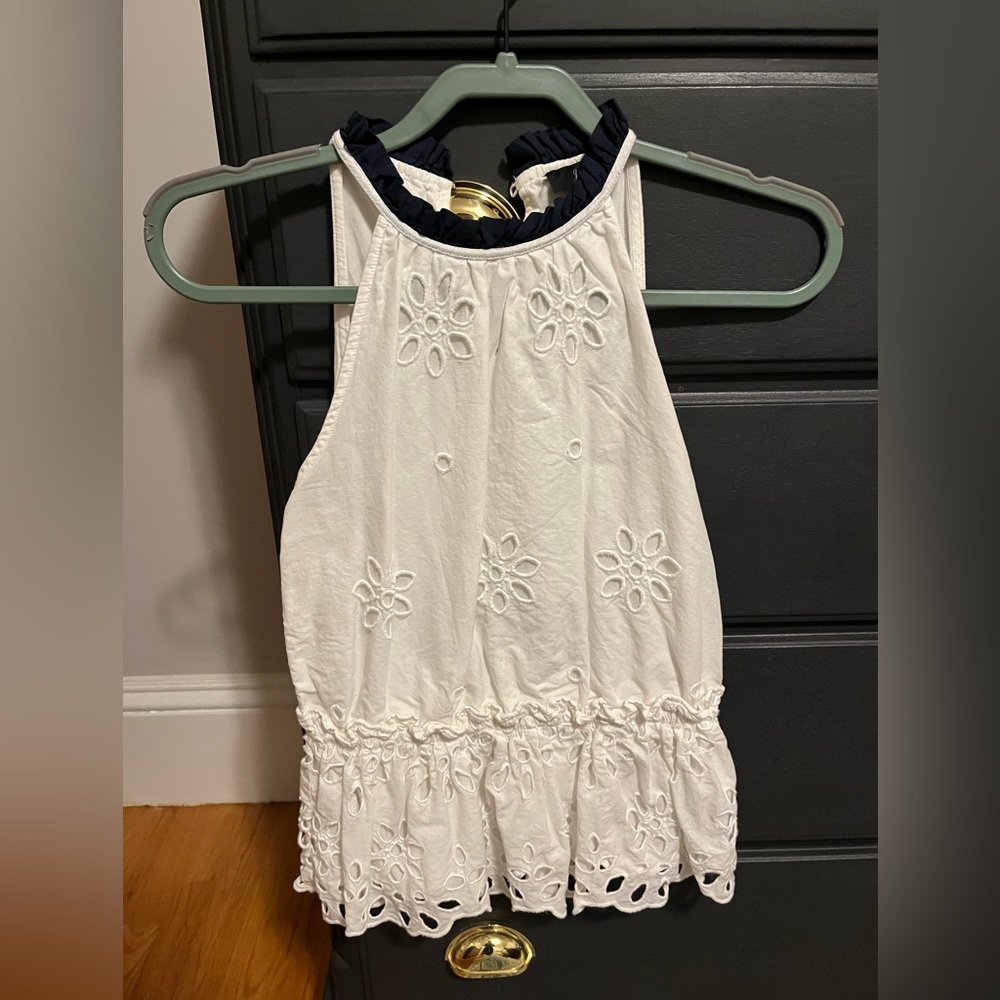 Eyelet tank